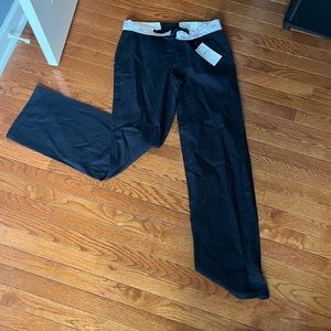 Low-waisted Jeans with band design